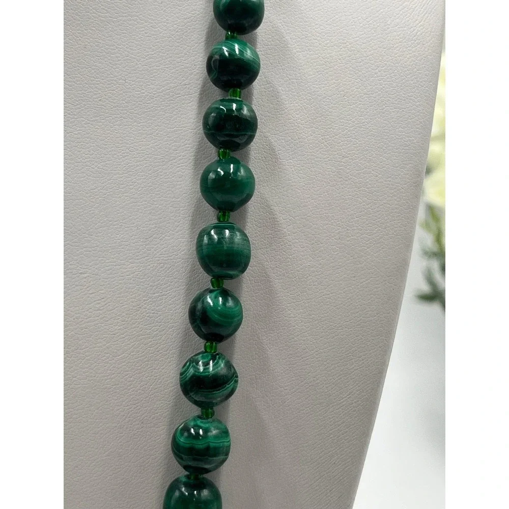 Malachite Vibrant Green with Banding Graduated Round Polished Beaded Necklace‎